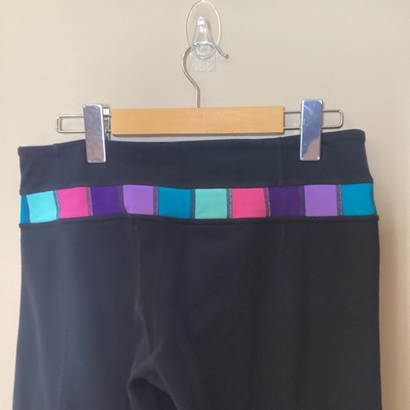 Lululemon Groove Pants - Black/Winter Quilt - Size 6 - Picture 7 of 8